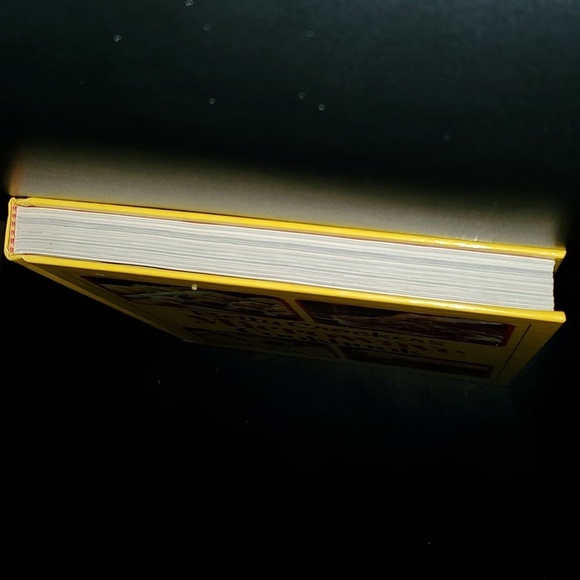 Vintage Betty Crocker's microwave cookbook circa 1981 Hardcover about 280 pages - Picture 11 of 12